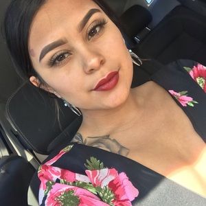 Meet your Posher, Vanessa